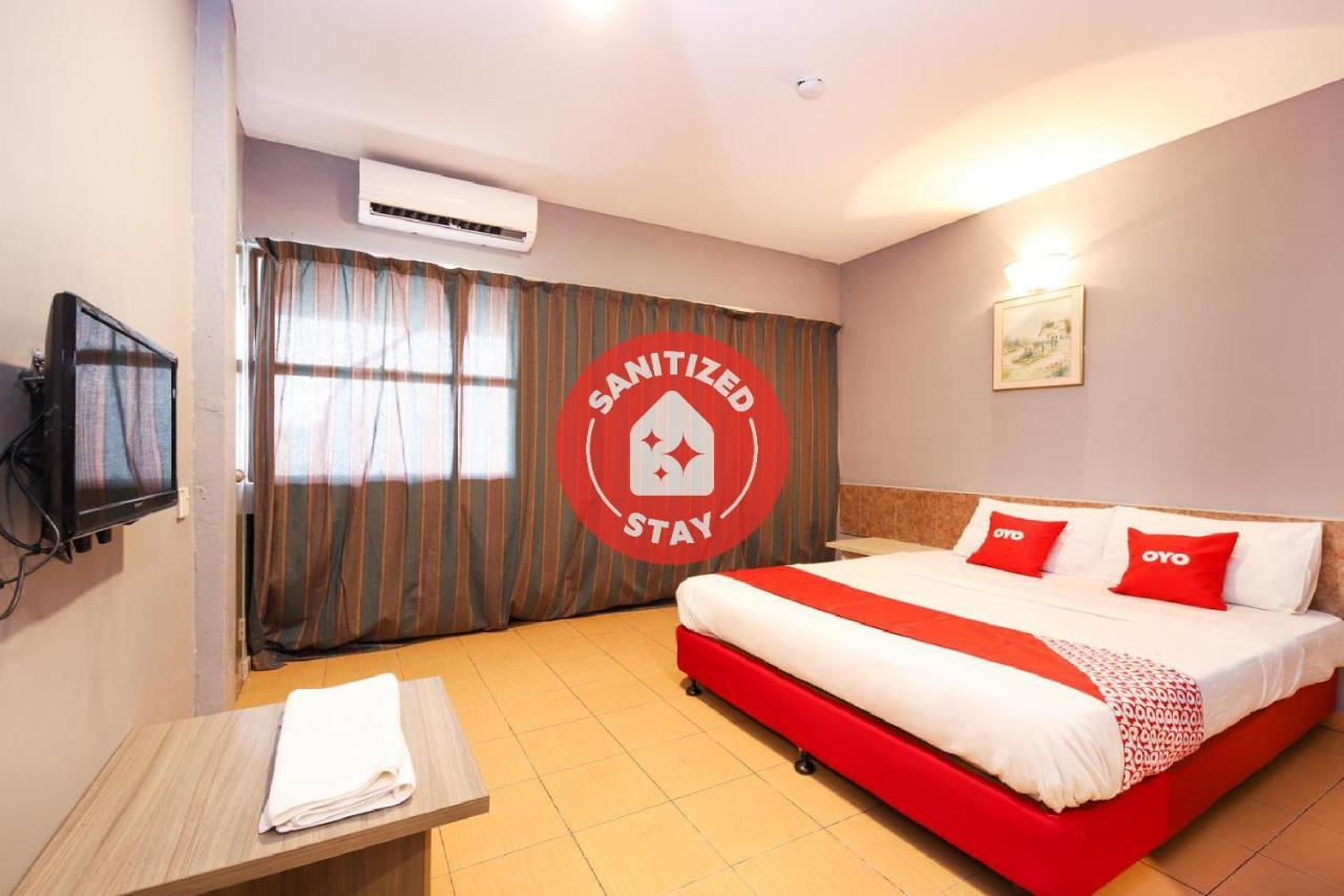 Oyo 89676 Hotel 22 Σερεμπάν Εξωτερικό φωτογραφία