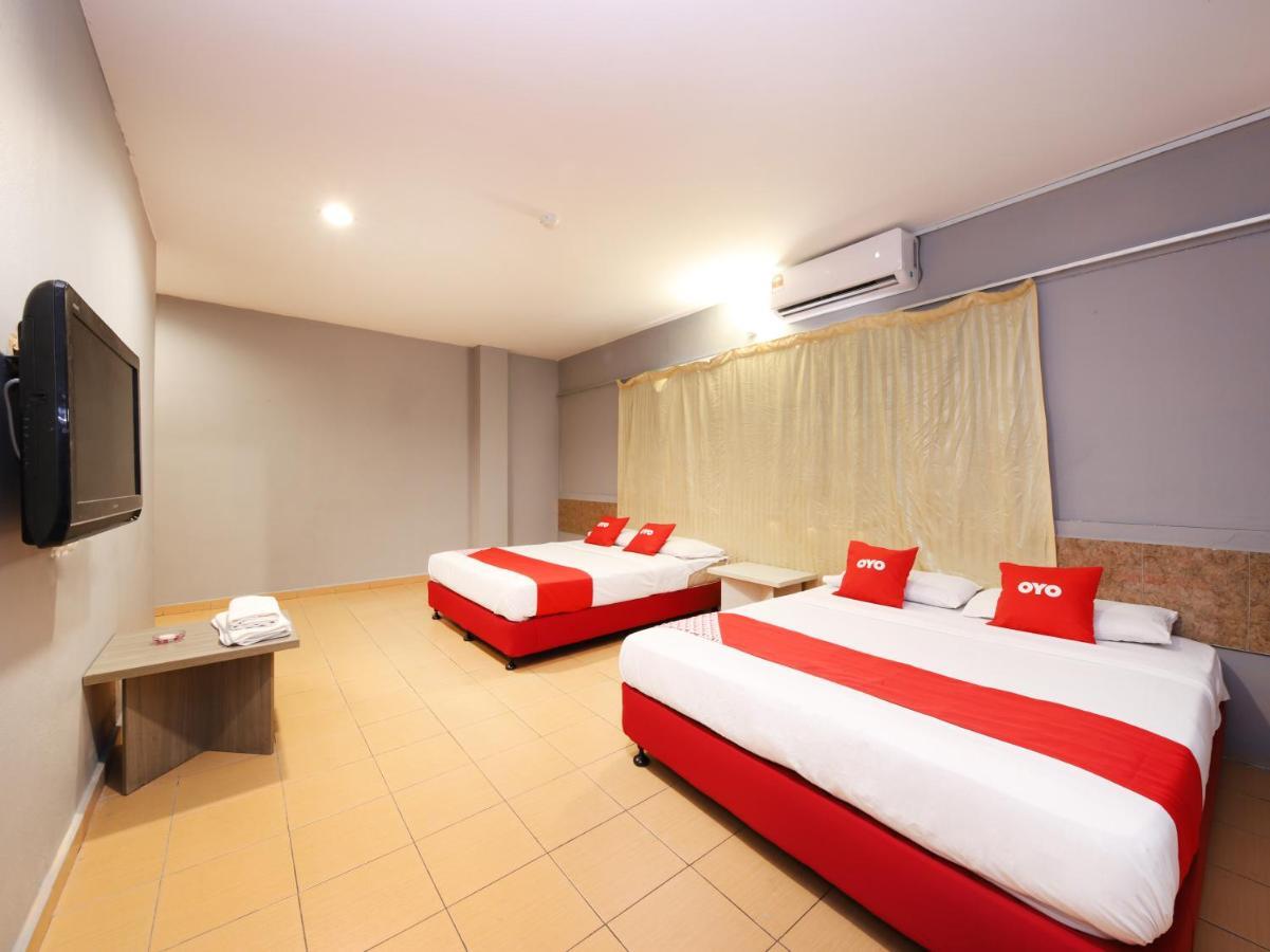 Oyo 89676 Hotel 22 Σερεμπάν Εξωτερικό φωτογραφία